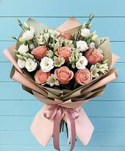 Букет цветов из:  Розы, Альстромерии и Лизиантусы #REPLACE_PRED# Александров Гае