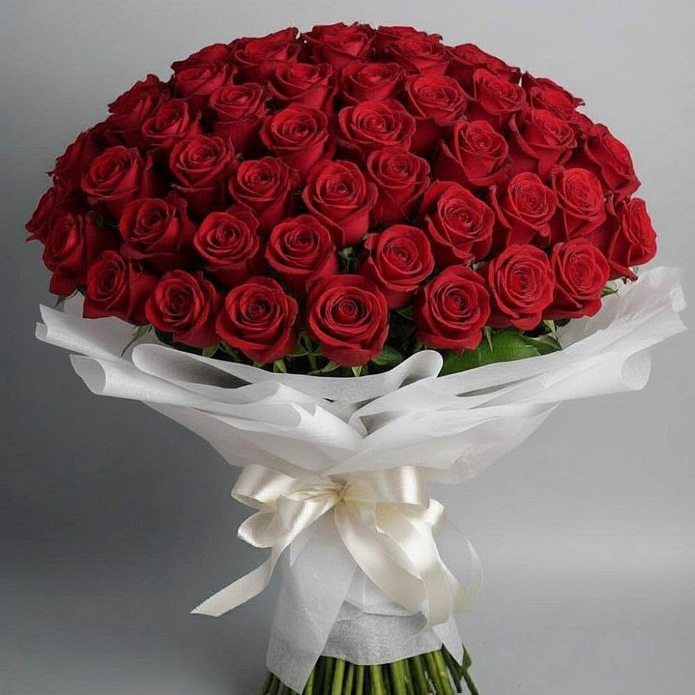 Букет 101 Красная роза Блэк Мэджик в Александров Гае
