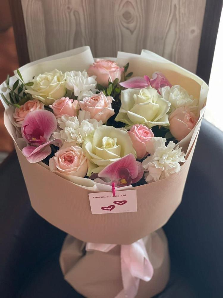 Букет цветов из: Орхидеи, Розы и Гвоздики в Александров Гае