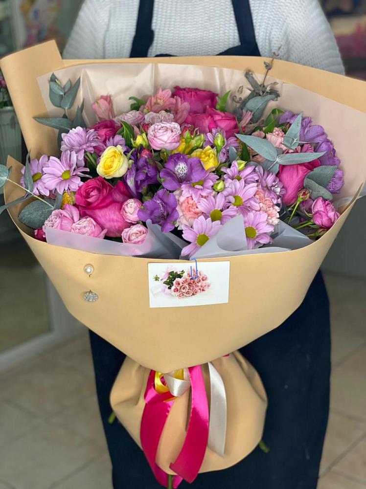 Букет цветов из: Хризантемы, Гвоздики и Альстромерии в Александров Гае