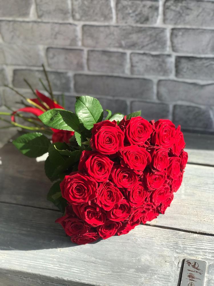 Букет Красные розы Фридом в Александров Гае