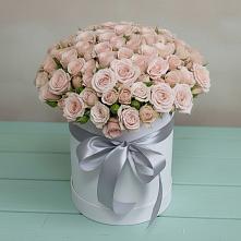 Цветочная композиция из Розы в шляпной коробке в Александров Гае