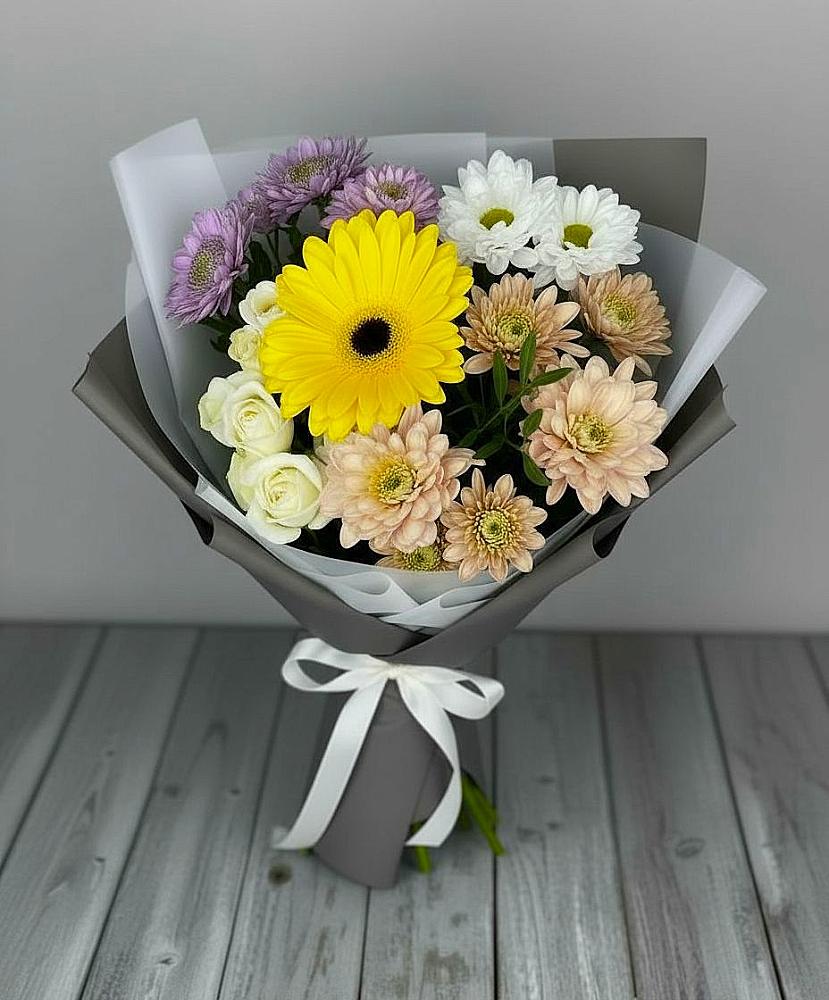 Букет цветов из: Розы, Герберы и Хризантемы в Александров Гае
