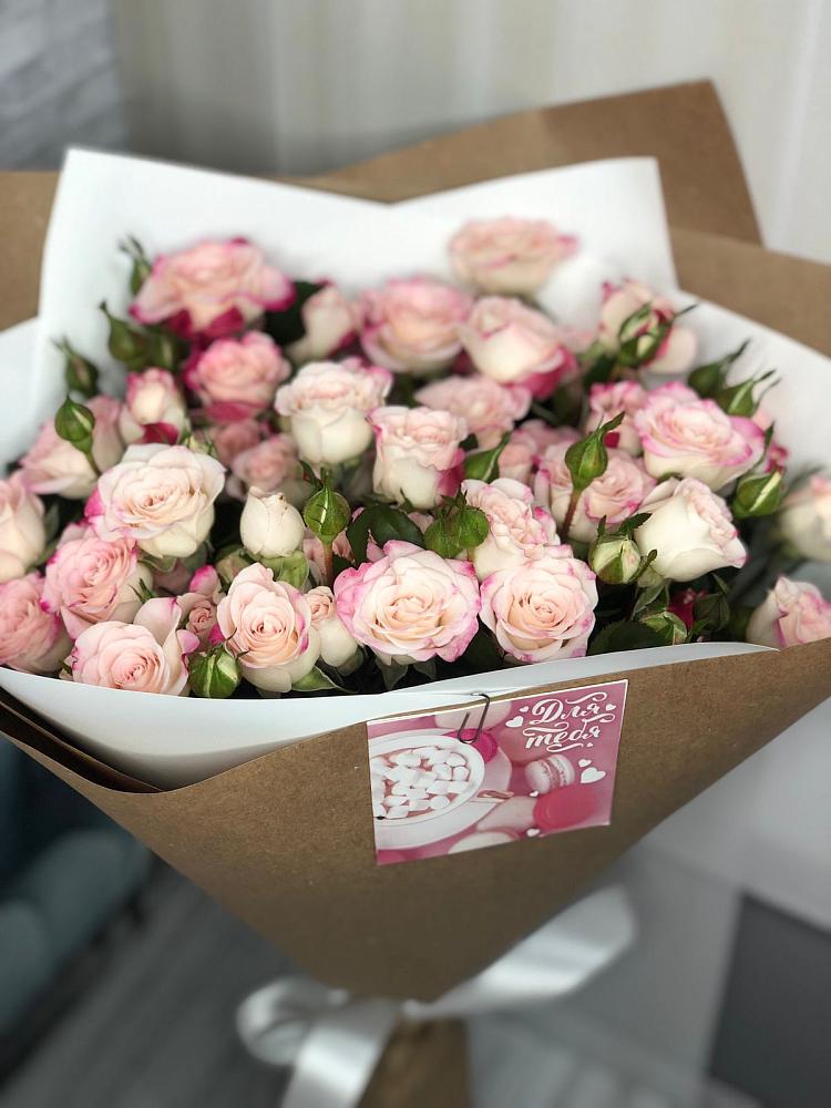 Букет цветов из: Розы в Александров Гае