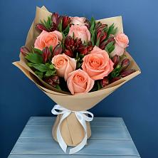 Букет цветов из:  Розы и Альстромерии в Александров Гае