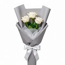 Букет 3 белые розы в Александров Гае