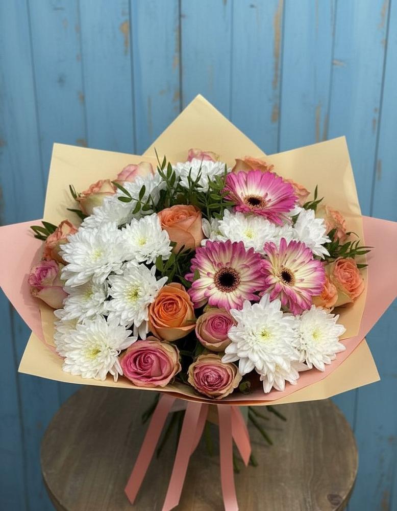 Букет цветов из: Розы, Герберы и Хризантемы в Александров Гае