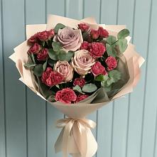 Букет цветов из:  Гвоздики и Розы в Александров Гае