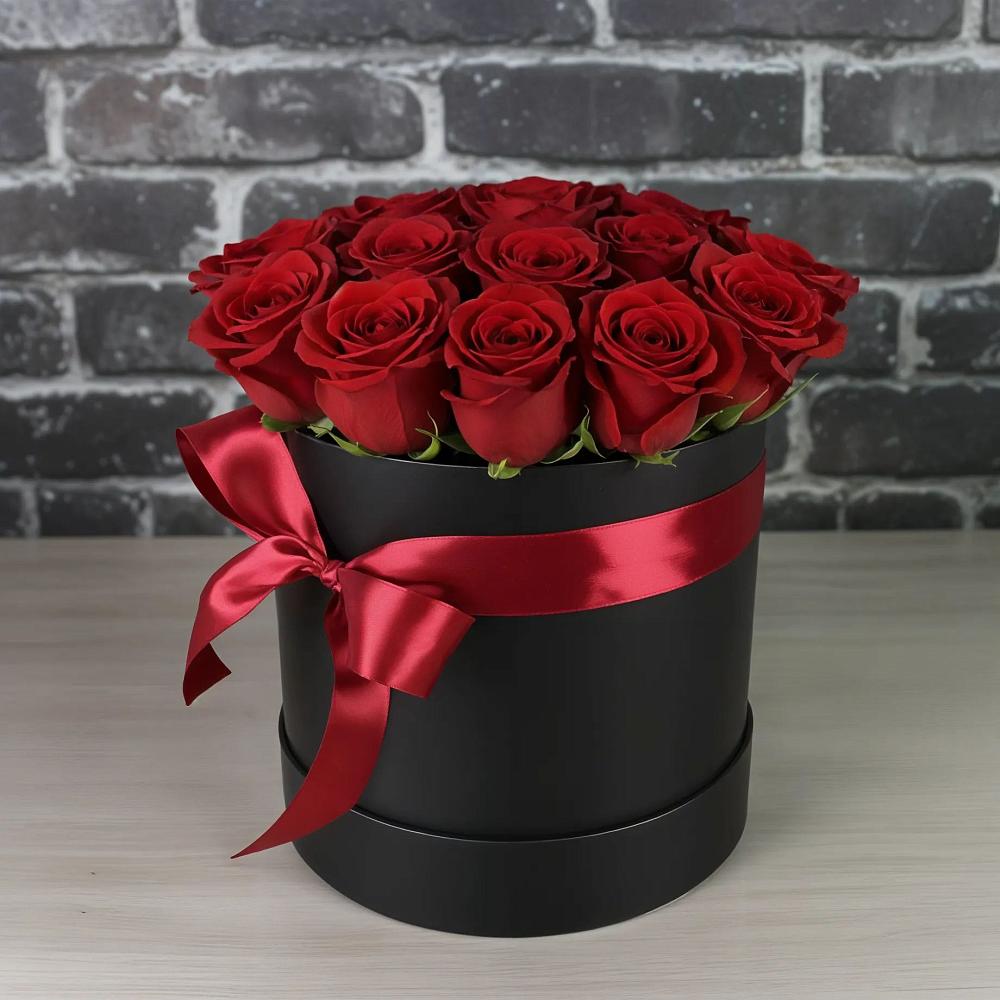 Цветочная композиция из Розы в шляпной коробке в Александров Гае