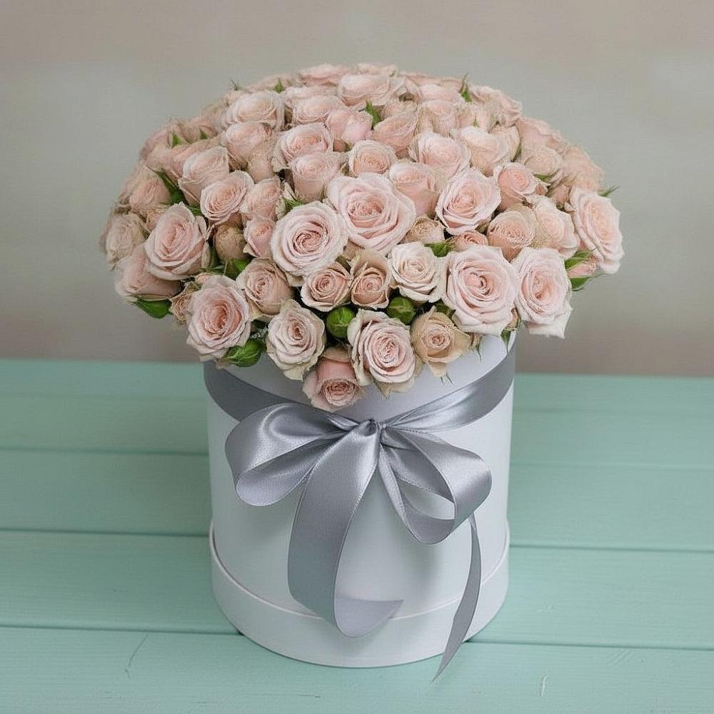 Цветочная композиция из Розы в шляпной коробке в Александров Гае