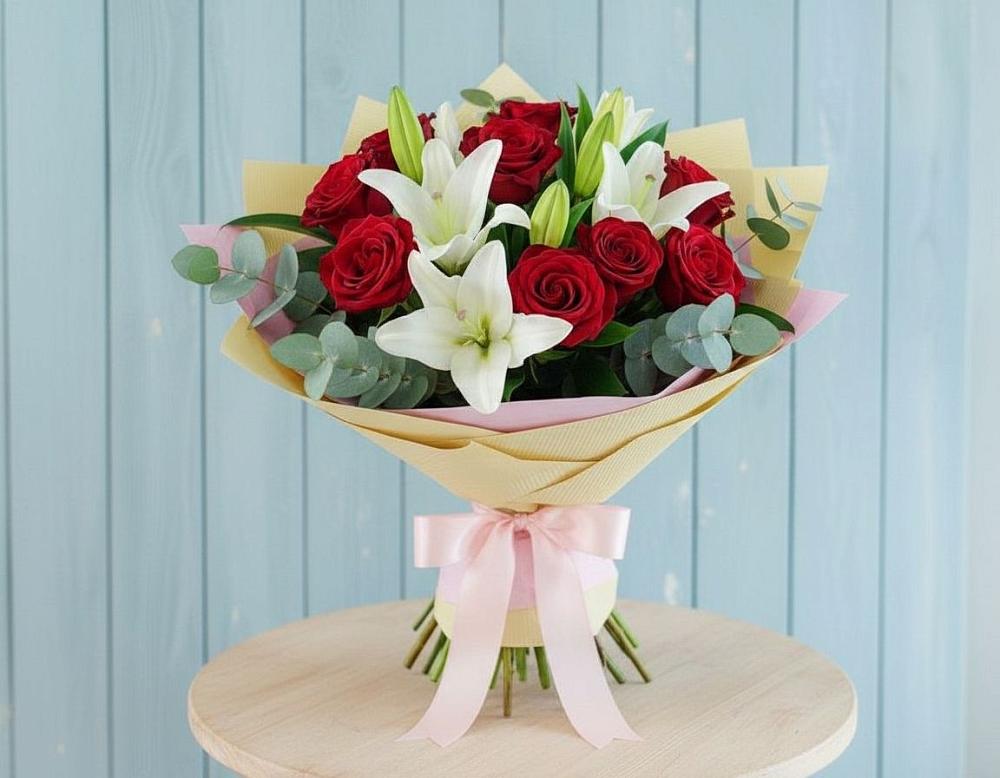 Букет цветов из: Лилии и Розы в Александров Гае