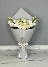 Букет цветов из:  Розы и Лизиантусы в Александров Гае